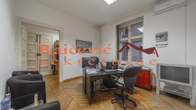Stan, četvorosoban, Prodaja, 79m2, Cvetni trg, Vračar, Resavska