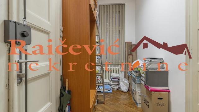 Stan, četvorosoban, Prodaja, 79m2, Cvetni trg, Vračar, Resavska