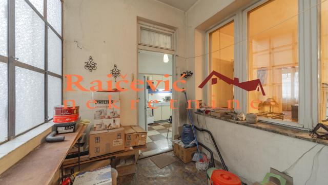 Stan, Troiposoban, Prodaja, 94m2, Cvetni trg, Vračar, Resavska