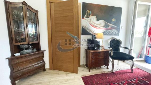 Stan, Trosoban, Prodaja, 75m2, Farmaceutski fakultet, Voždovac, Vojvode Stepe