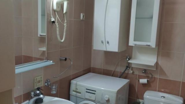 Stan, Dvosoban, Izdavanje, 78m2, Južni bulevar, Vračar, Maksima Gorkog