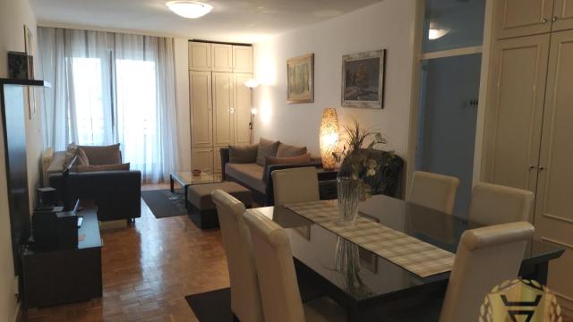 Stan, Dvosoban, Izdavanje, 60m2, Kalenić pijaca, Vračar, Molerova