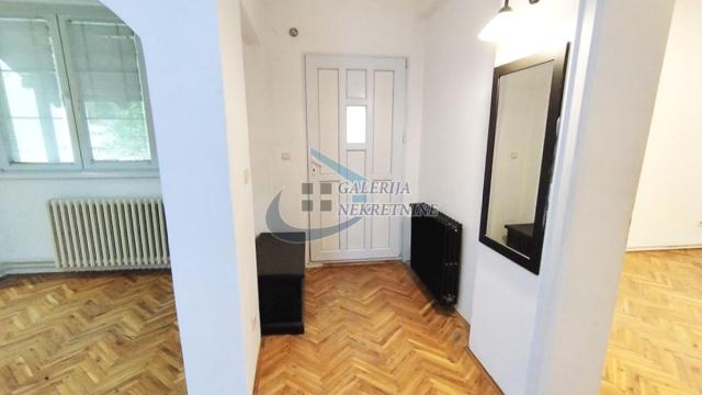 Stan, Trosoban, Prodaja, 106m2, Banovo brdo, Čukarica, Lješka