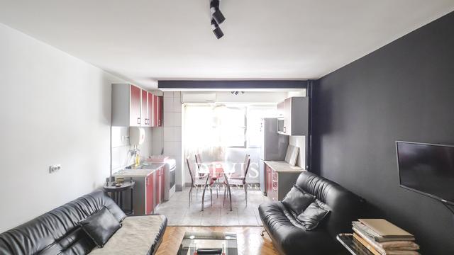 Stan, Dvoiposoban, Prodaja, 56m2, Kneza Danila