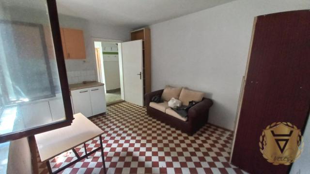 Kuća, Trosoban, Prodaja, 75m2, Karaburma, Palilula, Garsija Lorke