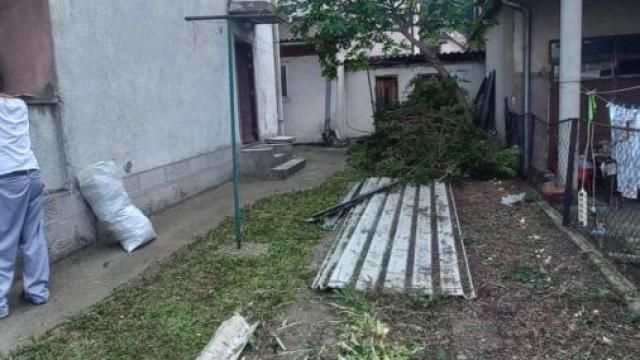 Kuća, Trosoban, Prodaja, 75m2, Karaburma, Palilula, Garsija Lorke