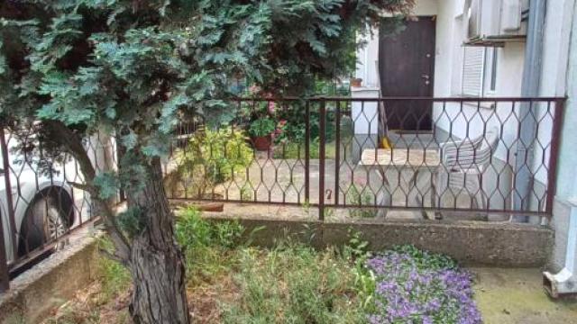 Kuća, Trosoban, Prodaja, 75m2, Karaburma, Palilula, Garsija Lorke