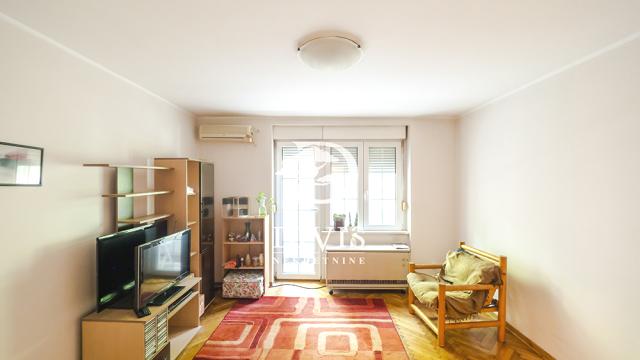 Stan, Trosoban, Prodaja, 82m2, Knez Miletina