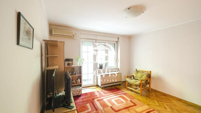 Stan, Trosoban, Prodaja, 82m2, Knez Miletina