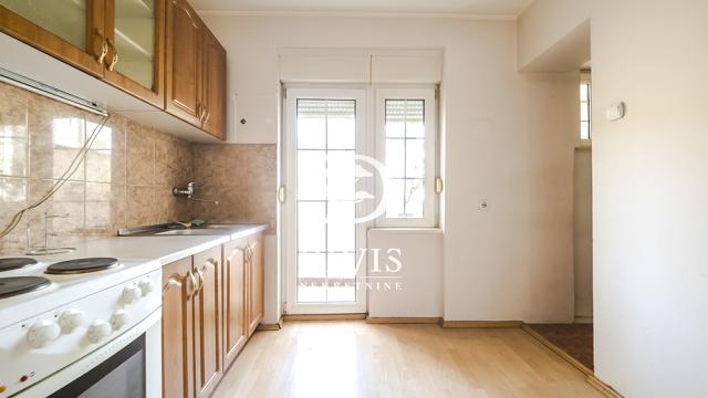 Stan, Trosoban, Prodaja, 82m2, Knez Miletina