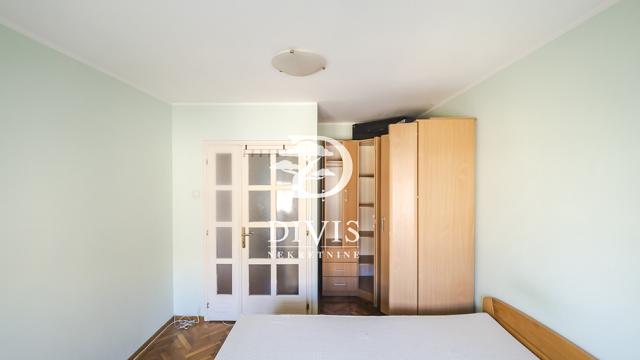 Stan, Trosoban, Prodaja, 82m2, Knez Miletina