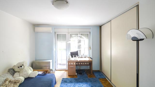 Stan, Trosoban, Prodaja, 82m2, Knez Miletina