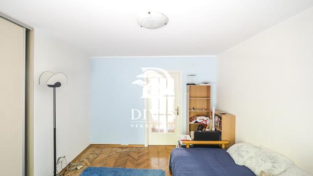 Stan, Trosoban, Prodaja, 82m2, Knez Miletina