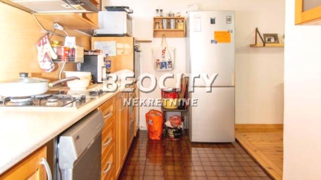 Kuća, Petosoban, Prodaja, 200m2, Surčin (mesto), Surčin, Ignjata Lakočevića