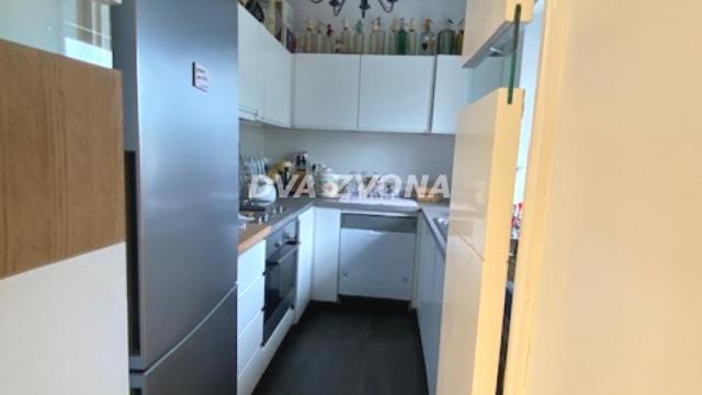 Poslovni prostor, Prodaja, 630m2, Stari Slankamen, Okolno mesto, Indjija