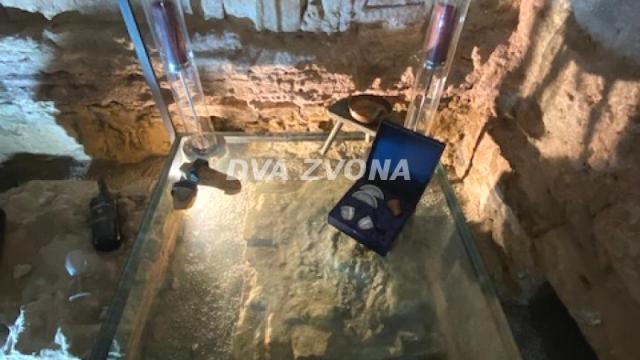Poslovni prostor, Prodaja, 630m2, Stari Slankamen, Okolno mesto, Indjija