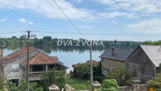 Poslovni prostor, Prodaja, 630m2, Stari Slankamen, Okolno mesto, Indjija