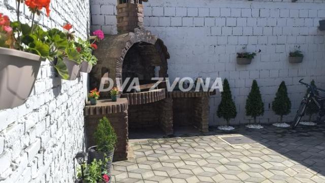 Kuća, Petosoban, Prodaja, 120m2, Centar, Gradska lokacija, Srbobran