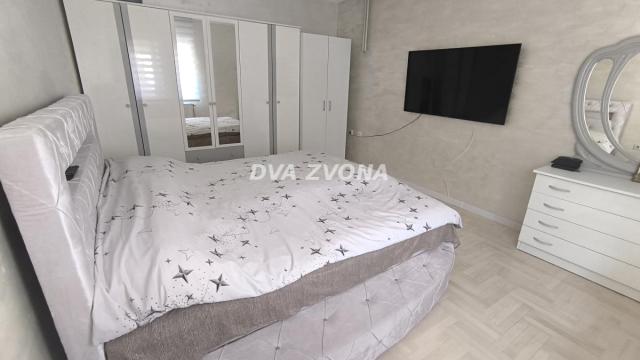 Kuća, Petosoban, Prodaja, 120m2, Centar, Gradska lokacija, Srbobran