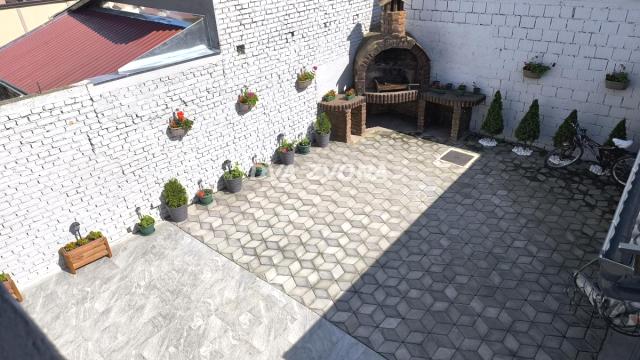 Kuća, Petosoban, Prodaja, 120m2, Centar, Gradska lokacija, Srbobran