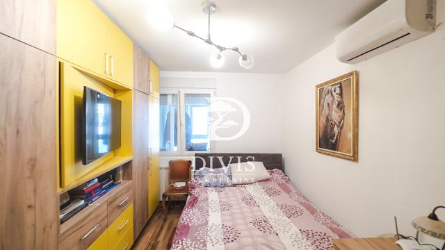 Stan, četvorosoban, Prodaja, 84m2, Obalskih Radnika
