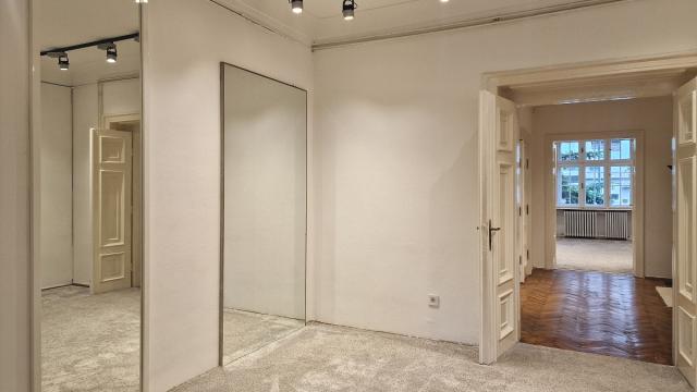 Poslovni prostor, Petosoban, Izdavanje, 119m2, Krunska