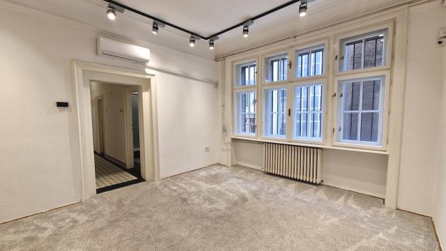 Poslovni prostor, Petosoban, Izdavanje, 119m2, Krunska