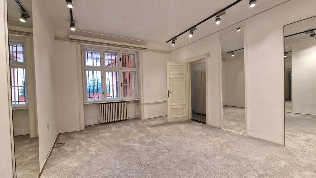 Poslovni prostor, Petosoban, Izdavanje, 119m2, Krunska