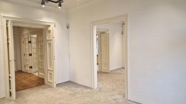 Poslovni prostor, Petosoban, Izdavanje, 119m2, Krunska