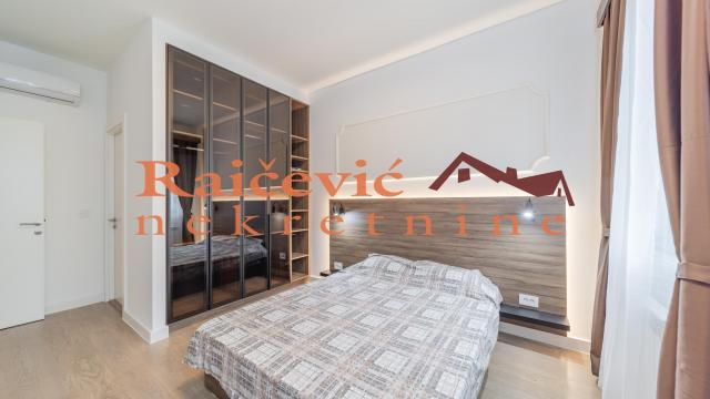 Stan, Trosoban, Prodaja, 81m2, Beograd na vodi, Savski venac, Bulevar Vudroa Vilsona