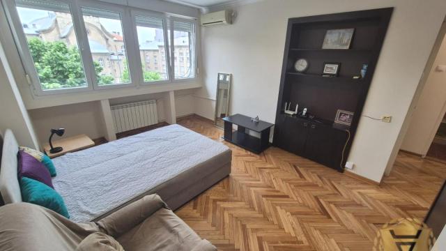 Stan, Jednoiposoban, Izdavanje, 35m2, Centar, Stari grad, Kralja Milana