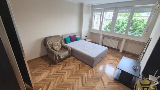 Stan, Jednoiposoban, Izdavanje, 35m2, Centar, Stari grad, Kralja Milana