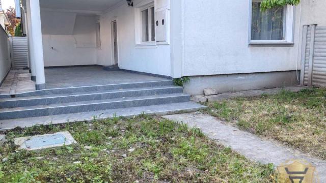 Stan, Trosoban, Izdavanje, 105m2, Plavi horizonti, Zemun, Konstantina Jovanovića