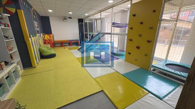 Poslovni prostor, Izdavanje, 91m2, Centar, Gradska lokacija, Jagodina