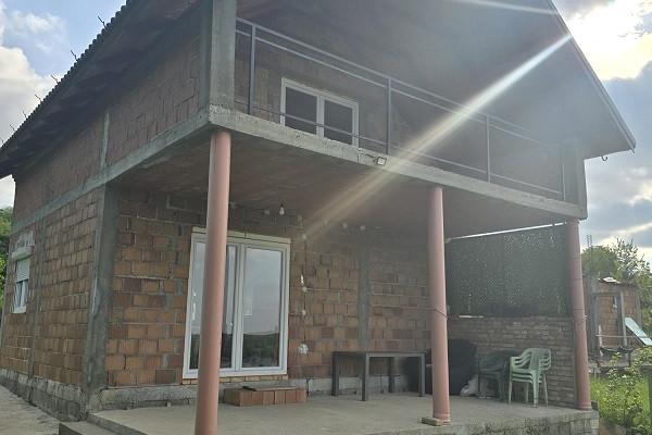 prodaja, kuca,
beska-opstina-indjija, 880935, trosoban-zutog-peska