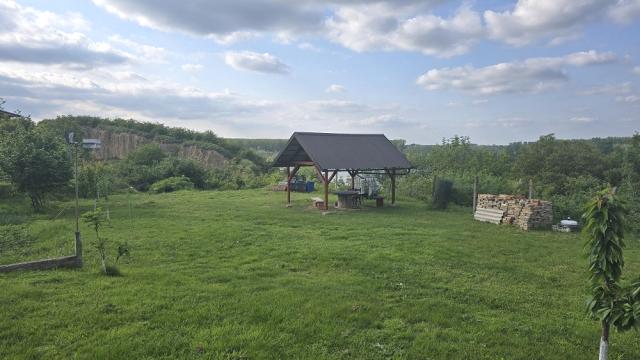Kuća, Trosoban, Prodaja, 126m2, Beška, Okolno mesto, Zutog peska