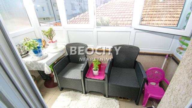 Stan, Dvoiposoban, Prodaja, 54m2, Borča Greda, Palilula, JNA