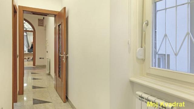 Stan, četvoroiposoban, Prodaja, 120m2, Kalemegdan, Stari grad, Braće Baruh