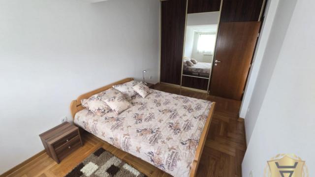 Stan, Dvoiposoban, Izdavanje, 86m2, Crveni krst, Vračar, Branka Krsmanovića
