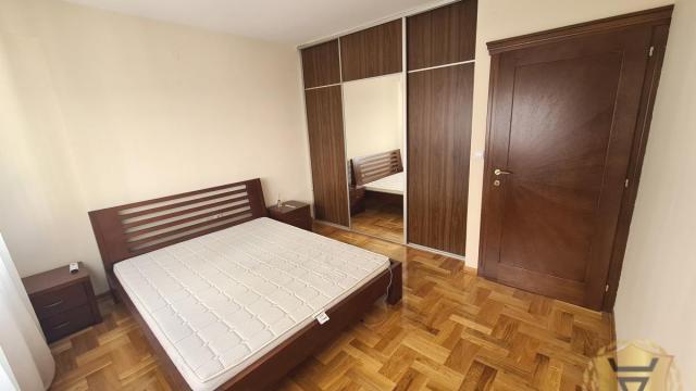 Stan, Trosoban, Izdavanje, 78m2, Hram svetog Save, Vračar, Stojana Protića