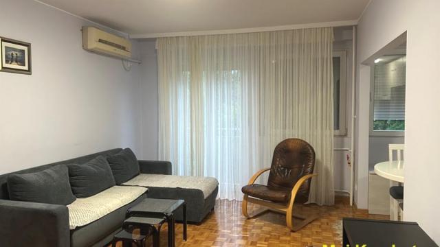 Stan, Dvosoban, Izdavanje, 52m2, Centar, Zemun, Vrtlarska