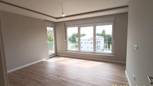 Stan, četvorosoban, Prodaja, 120m2, Gornji grad, Zemun, Šumadijska