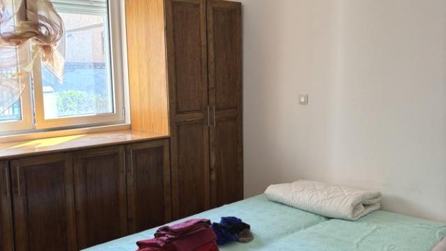 Kuća, četvorosoban, Izdavanje, 162m2, Novi grad, Zemun, Jatačka