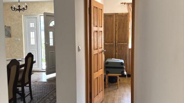 Kuća, četvorosoban, Izdavanje, 162m2, Novi grad, Zemun, Jatačka