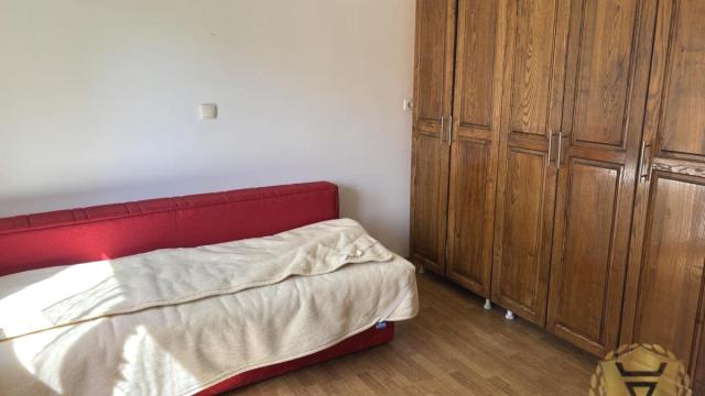 Kuća, četvorosoban, Izdavanje, 162m2, Novi grad, Zemun, Jatačka