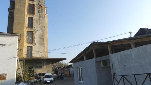 Poslovni prostor, Prodaja, 2300m2, Centar, Gradska lokacija, Jagodina