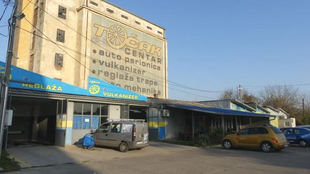 Poslovni prostor, Prodaja, 2300m2, Centar, Gradska lokacija, Jagodina