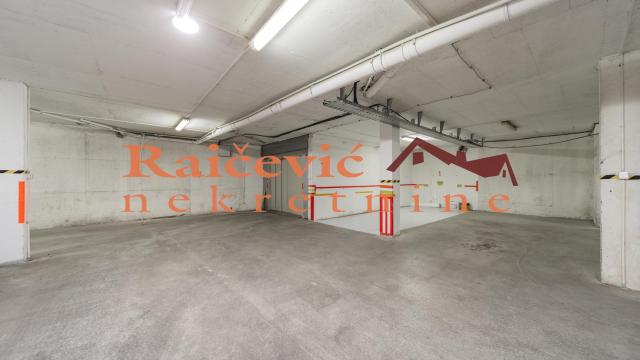Poslovni prostor, Prodaja, 16m2, Lekino brdo, Voždovac, Krusevacka