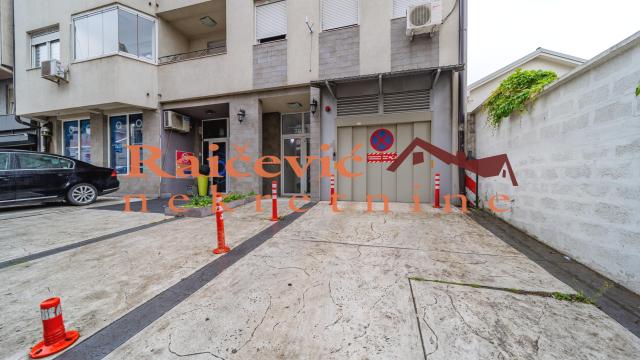 Poslovni prostor, Prodaja, 16m2, Lekino brdo, Voždovac, Krusevacka