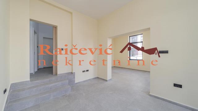 Poslovni prostor, Trosoban, Izdavanje, 60m2, Čubura, Vračar, Cerska
